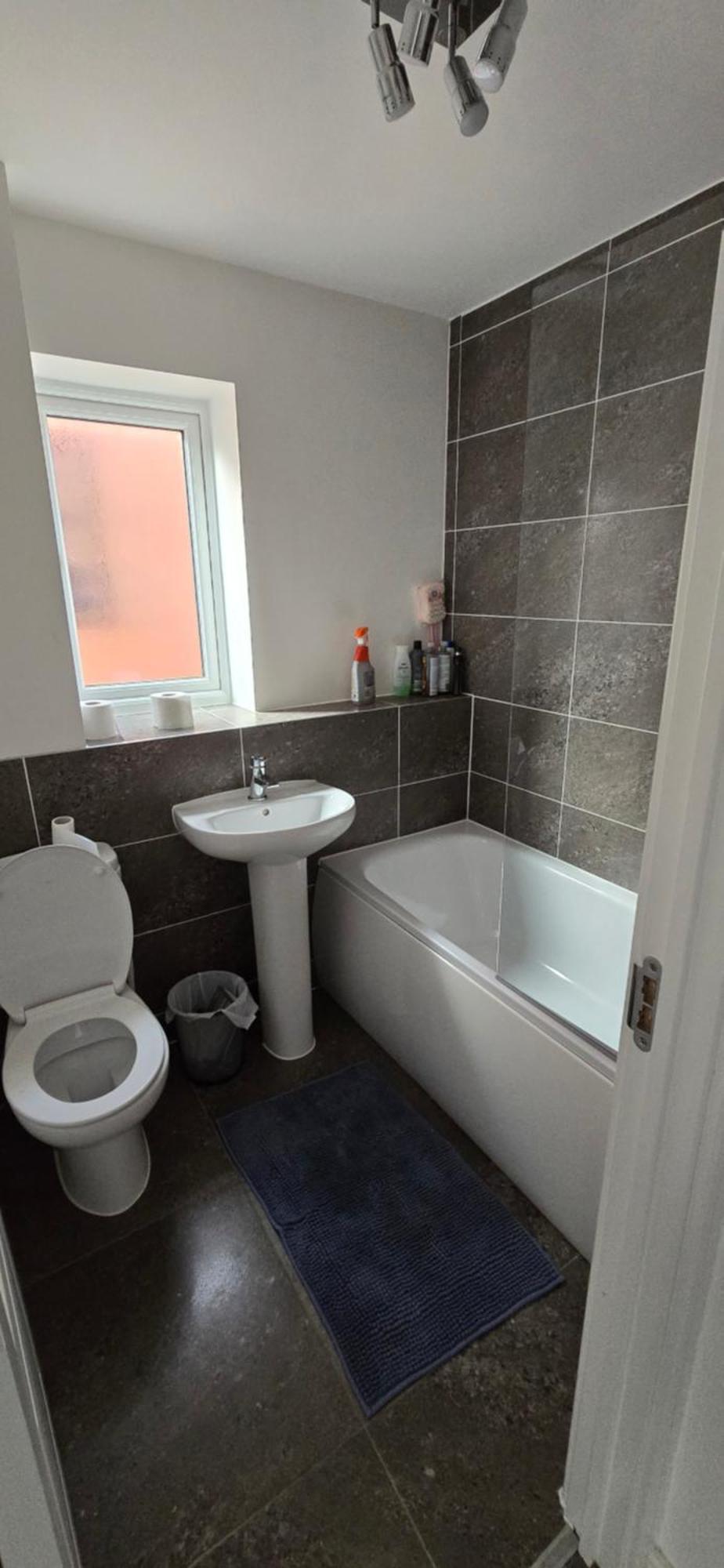 En-Suite House, Minimum 3 Nights Bookings Stockport Eksteriør billede